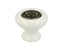Gałka SP36-38 Z Kolekcji Edelweiss Porcelana biała Stare Srebro - Siro