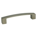 Uchwyt UU24 - nikiel satynowy / rozstaw 128 mm    Wymiary: - długość całkowita: 146 mm - rozstaw otworów: 128 mm   Materiał: metal (ZnAl)   Kolor...