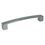 Uchwyt UU24 - chrom połysk / rozstaw 160 mm    Wymiary: - długość całkowita: 178 mm - rozstaw otworów: 160 mm   Materiał: metal (ZnAl)   Kolor...