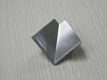 Narożnik listwy przyblat (K) LB23 wew.tworzywo alumin.satyna 611 - IMPORT