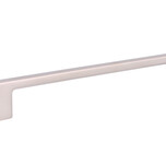 Uchwyt UN73 - nikiel satynowy / rozstaw 160 mm   Wymiary: - długość całkowita: 194 mm - rozstaw otworów: 160 mm   Materiał: metal   Kolor pokrycia:...