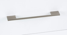 Uchwyty Uchwyt DINO 0053 - chrom połysk / rozstaw 160-192 mm - Viefe