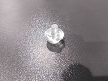 Prowadnik do szyb TH02.1018 BEZBARWNY bolec fi5 mm 1szt - Rejs