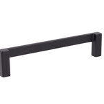 Uchwyt Z306 - czarny lakier struktura / rozstaw 128 mm   Wymiary: - długość całkowita: 138 mm - rozstaw otworów: 128 mm   Materiał: metal   Kolor...