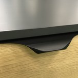 Uchwyt listwowy UA04 - czarny mat / rozstaw 192 mm    Wymiary: - długość całkowita: 212 mm - rozstaw otworów: 192 mm   Materiał: aluminium   Kolor...