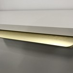 Uchwyt listwowy UA02 - złoty szczotkowany / rozstaw 320 mm    Wymiary: - długość całkowita: 340 mm - rozstaw otworów: 320 mm   Materiał: aluminium  ...