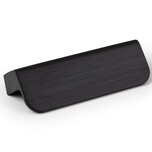 Uchwyt meblowy FLAPP 0610 - czarny mat / rozstaw 32 mm   Wymiary: - długość: 70 mm - szerokość: 23,2 mm - wysokość: 22 mm - rozstaw otworów: 32 mm  ...