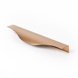 Uchwyt listwowy NOMA 0254 - mosiądz cava szczotkowany / rozstaw 128 mm   Wymiary: - długość: 200 mm - rozstaw otworów: 128 mm   Materiał: aluminium  ...