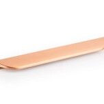 Uchwyt NICK 0373 - miedź szczotkowana / rozstaw 160 mm   Wymiary: - szerokość: 178 mm - głębokość: 24 mm - wysokość: 13 mm    Materiał: metal...