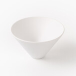 Gałka CONIC 0538 - biały mat / fi 43 mm Wymiary: - średnica: 43 mm - wysokość: 25 mm Materiał: metal Kolor pokrycia: czarny mat Producent: Viefe