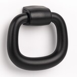 Kołatka PENDANT - czarny mat / szerokość 39.3 mm Wymiary: - szerokość: 39.3 mm - wysokość: 37.9 mm Materiał: metal Kolor pokrycia: czarny mat