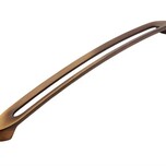 Uchwyt 2374 - mosiądz antyczny szczotkowany patynowany / rozstaw 320 mm Wymiary: - szerokość: 340 mm - wysokość: 25 mm - głębokość: 29 mm Materiał:...