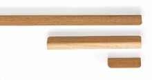 Uchwyty Uchwyt drewaniny FLAPP 0613 - dąb / rozstaw 1056 mm - Viefe