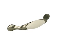 Uchwyty Uchwyt UP19 - nikiel patynowany, porcelana mleczna / rozstaw 96 mm - Gamet