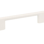Uchwyt 2576/96 kaszmir półmat Schwinn   Wymiary: - długość: 113 mm - rozstaw otworów: 96 mm   Materiał: metal   Kolor pokrycia: kaszmir półmat  ...